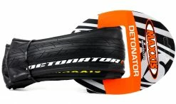 Pneu Maxxis Detonator Tringles Souples - Dual 70a/60a -Pneus Vtt Soldes Detonator pack 1235x735