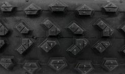 Pneu Continental Mountain King - Black Chili - Protection - Tubeless Ready 7 Pneu Continental Mountain King - Black Chili - Protection - Tubeless Ready -Pneus Vtt Soldes Pneu Continental Mountain King 2018 macro 1235x735 1