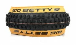 Pneu Schwalbe Big Betty Addix Soft - Super Gravity - Tubeless Easy -Pneus Vtt Soldes Pneu Schwalbe Big Betty 2021 Addix Soft Super Gravity Tubeless Easy profil 1235x735