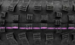 Pneu Schwalbe Magic Mary - Addix Ultra Soft - Super Downhill - Tubeless Easy 10 Pneu Schwalbe Magic Mary - Addix Ultra Soft - Super Downhill - Tubeless Easy -Pneus Vtt Soldes Pneu Schwalbe Magic Mary Addix Ultra Soft SuperGravity Tubeless Easy macro 1235x735