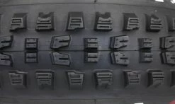 Pneu Vittoria Mazza - 4C Graphène 2.0 - Enduro 2-Ply - Tubeless Ready -Pneus Vtt Soldes Pneu Vittoria Mazza 4C Graphene 2.0 Enduro 2 Ply Tubeless Ready crampons 1235x735