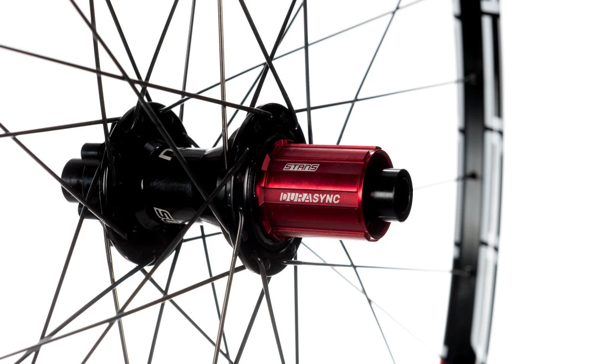 Roue Arrière VTT Stan's NoTubes Arch MK3 Boost - Frein à Disque - Aluminium - Tubeless Ready 2 Roue Arrière VTT Stan's NoTubes Arch MK3 Boost - Frein à Disque - Aluminium - Tubeless Ready – Image 2